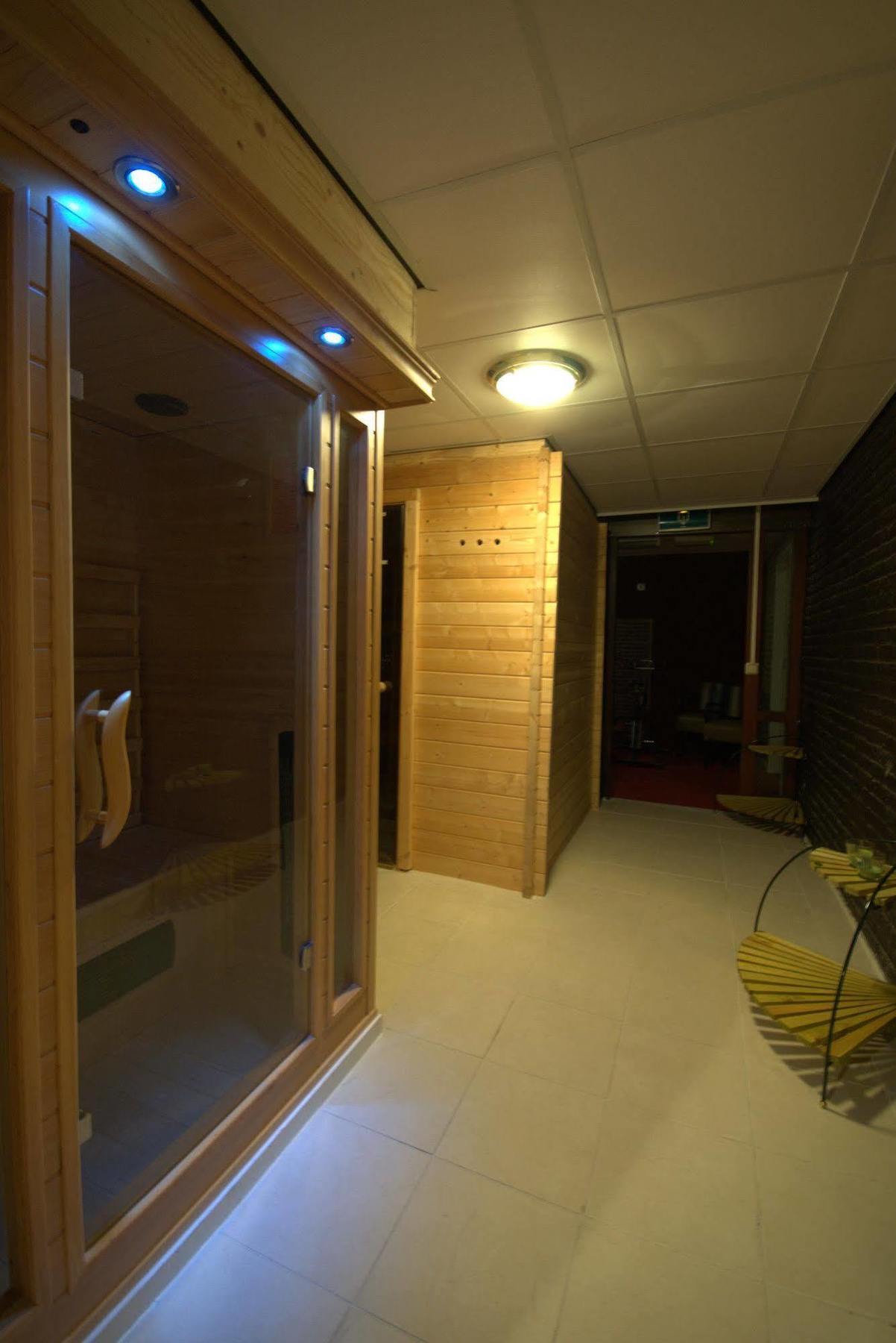 Hotel Restaurant Victoria Winschoten Extérieur photo